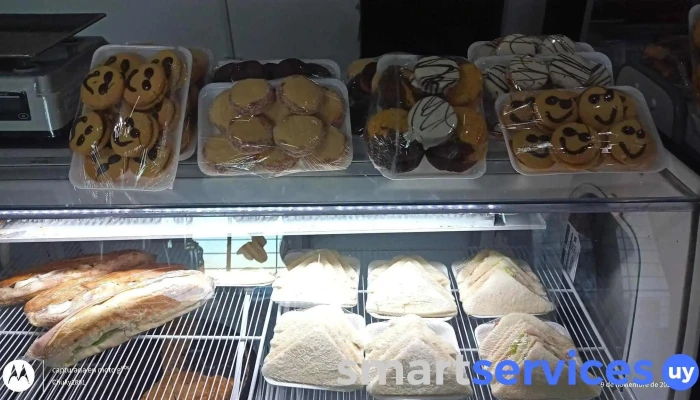 Panadería y Rotisería Lucas - 90200 Progreso
