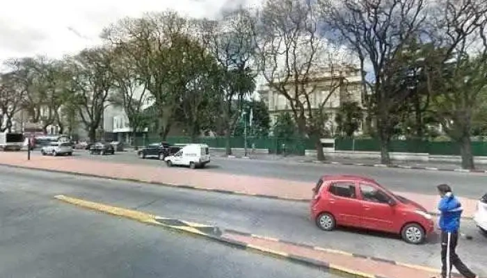 Parada De Omnibus -  Donde - Montevideo