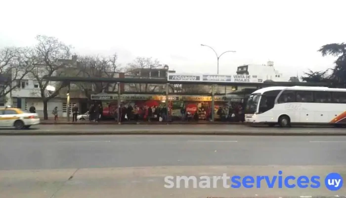 Parada De Plaza Cuba -  Bus Stop - Montevideo