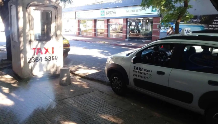 Parada De Taxis General Flores Parada De Taxis - Las Piedras