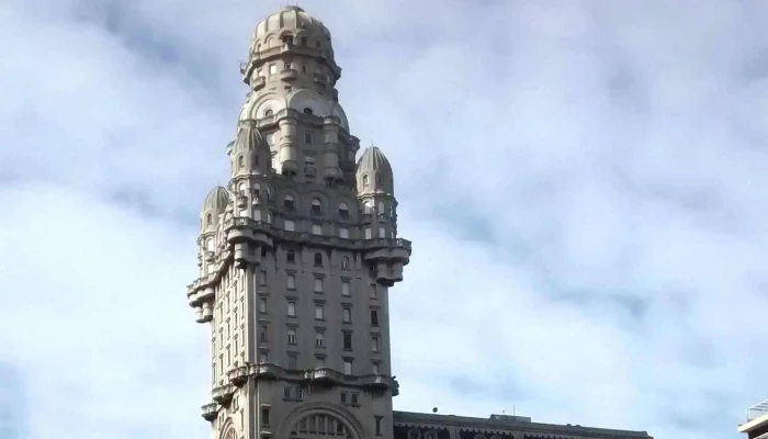 Parada Plaza Independencia -  Instagram - Montevideo