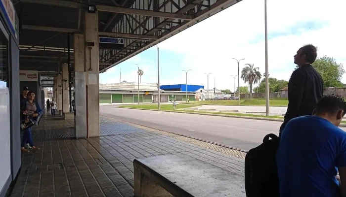 Parada Terminal Colon -  Estacion De Tren - Montevideo