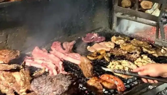 Parrillada El Rebenque - 11300 Montevideo