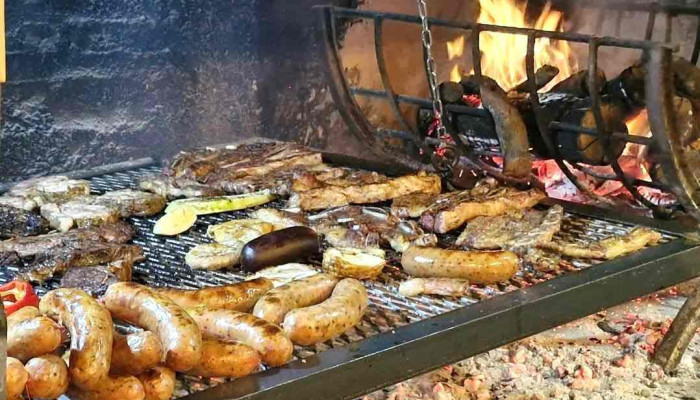 Parrillada La 45 - 80000 Rodríguez
