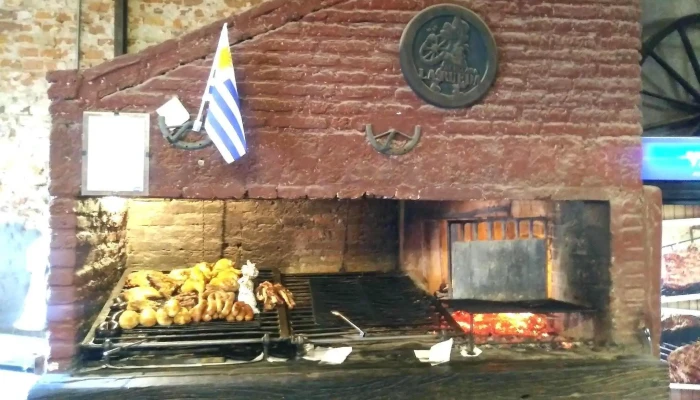 Parrillada La Rueda - W. Beltran 251
