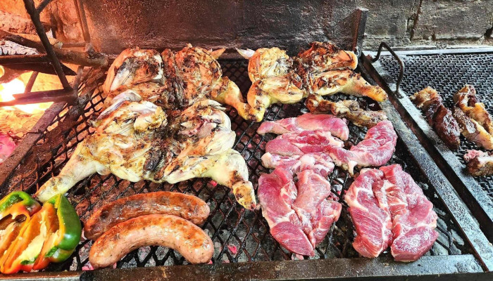 parrillada y pizzeria - 11400 Montevideo