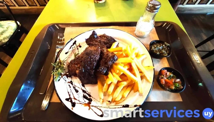 Pinchos La Cavia - Parrillada - 11300 Montevideo