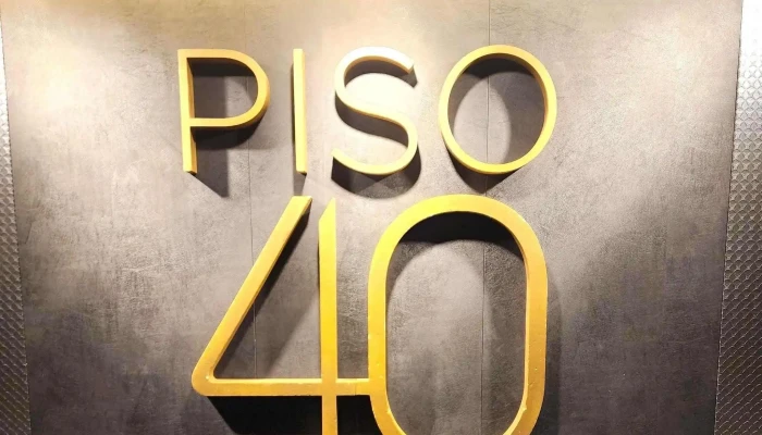 Piso 40 Club De Ejecutivos De Montevideo -  Abierto Ahora - Montevideo