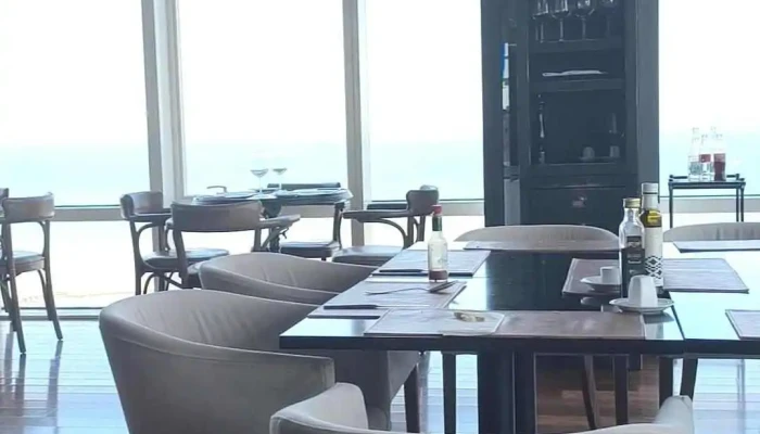 Piso 40 Club De Ejecutivos De Montevideo -  Ambiente - Montevideo