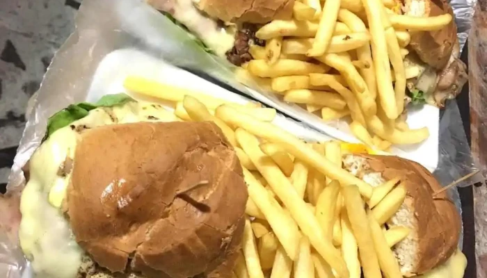 Pizzería La Herradura - Av 30Mts