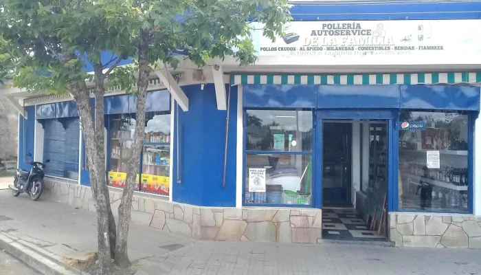 Polleria De La Familia - Departamento De Lavalleja