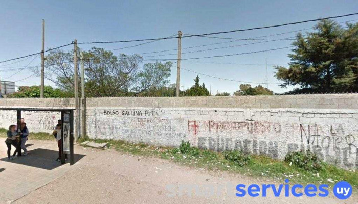 Puesto frutas y versuras La Proa - 12600 Montevideo