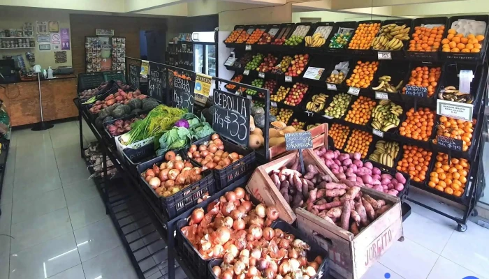 Puesto Tutifruti - Frutas y Verduras - 12800 Montevideo