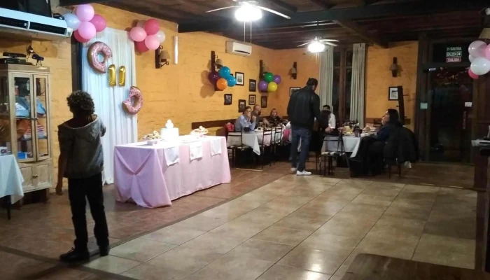 Salón Aramboty - 12400 Montevideo