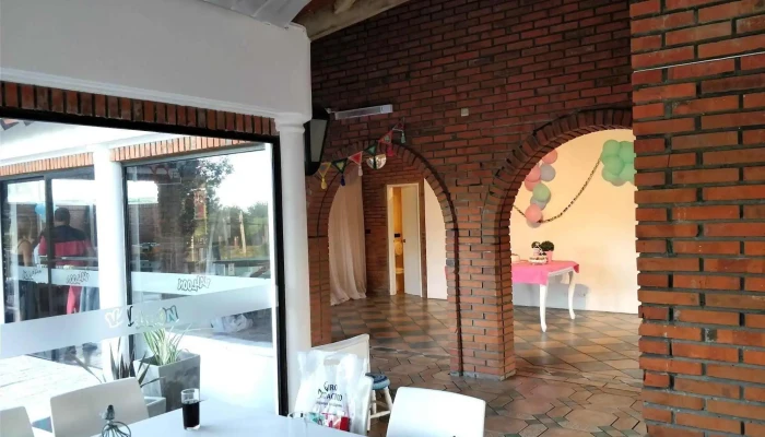 Salon Valloon - 15800 Ciudad De La Costa