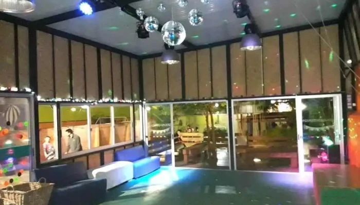 Salón Wow - 11400 Montevideo