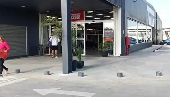 Supermercado Tata. - Barros Blancos