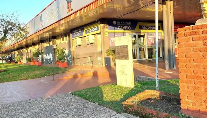 Terminal De Omnibus Carlos Gardel De Tacuarembo Opiniones - Tacuarembó