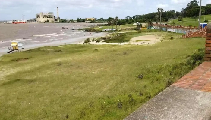 Terminal Playa Del Cerro -  Videos - Montevideo