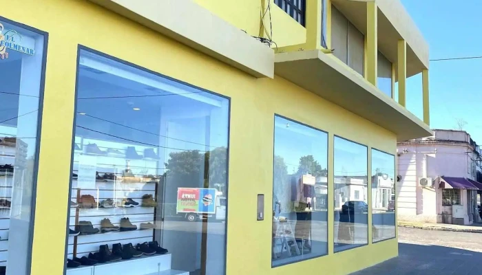 Tienda y zapatería el colmenar - Dolores