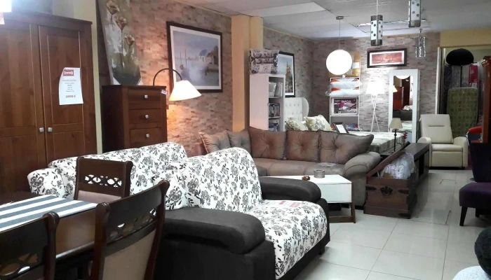 Visual Muebles y Divino - 37000 Melo
